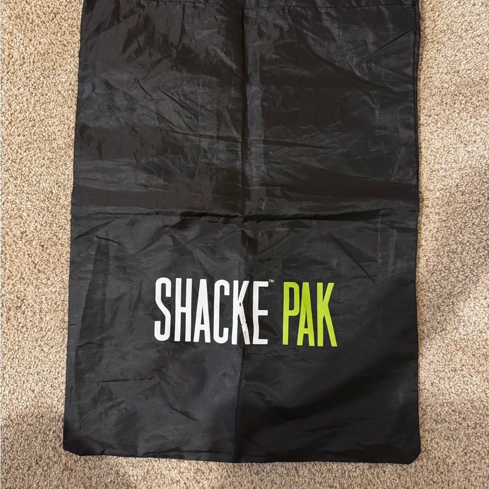 Shacke Pak Black Travel Bag